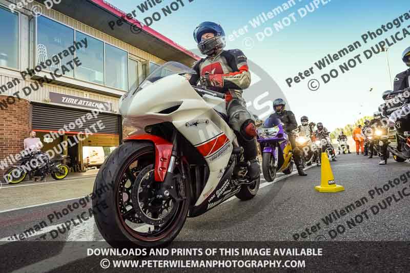 brands hatch photographs;brands no limits trackday;cadwell trackday photographs;enduro digital images;event digital images;eventdigitalimages;no limits trackdays;peter wileman photography;racing digital images;trackday digital images;trackday photos